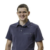 Бацких Денис Сергеевич, стоматолог-терапевт