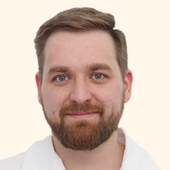 Глазов Вадим Олегович, имплантолог