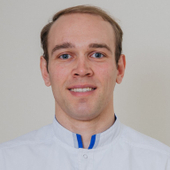 Ефремов Николай Викторович, стоматолог-терапевт