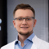 Шмойлов Андрей Евгеньевич, стоматолог-хирург