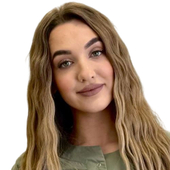 Зырянова Валерия Романовна, стоматолог-терапевт