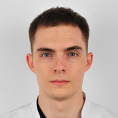 Азаренков Егор Владимирович, стоматолог-хирург