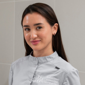 Янбухтина Камилла Эдуардовна, стоматолог-терапевт