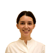 Зерова Александра Дмитриевна, стоматолог-терапевт