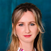 Напарина Юлия Сергеевна, стоматолог-ортопед