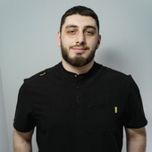 Саакян Давид Саркисович, стоматолог-хирург