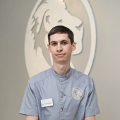 Орехов Владислав Валерьевич, стоматолог-хирург