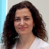 Варосян Арпине Гагиковна, стоматолог-терапевт