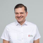 Суздальцев Владимир Игоревич, стоматолог-ортопед