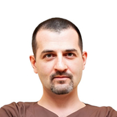 Хачатуров Артем Сергеевич, массажист