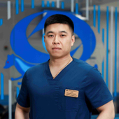 Ким Виталий Леонидович, офтальмолог-хирург