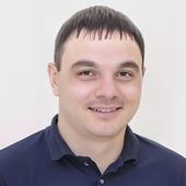 Машуков Руслан Муаедович, стоматолог-терапевт