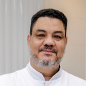 Эль-Бубу Мохамед Махмуд Мохамед Ахмад, стоматолог-хирург