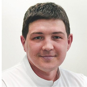 Исламов Радик Искандарович, стоматолог-терапевт