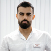 Ахмад Зейн Сулиман, стоматолог-терапевт