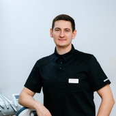 Астапенко Владимир Александрович, стоматолог-хирург