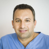 Эль Делбани Ибрагим Али, ортопед