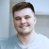 Гульденеев Станислав Витальевич, стоматолог-хирург