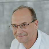 Васильев Максим Валерьевич, стоматолог-хирург