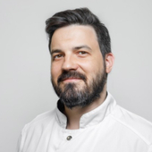 Гусаров Михаил Вячеславович, дерматолог