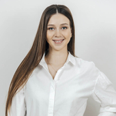 Батракова Евгения Владиславовна, дерматолог