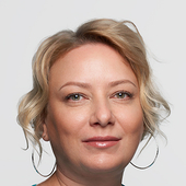 Почтарь Юлия Михайловна, стоматолог-хирург