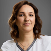 Ускова Анна Ивановна, стоматолог-хирург