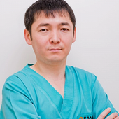 Кузбагаров Руслан Курмангалиевич, стоматолог-хирург