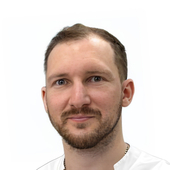 Артёменко Роман Иванович, стоматолог-терапевт