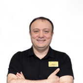 Пейсахов Леонид Нурилович, стоматолог-хирург