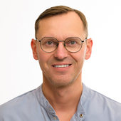 Анишко Денис Евгеньевич, стоматолог-ортопед