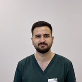 Маруф Аус Камал, стоматолог-хирург