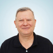 Вальчук Евгений Романович, стоматолог-терапевт