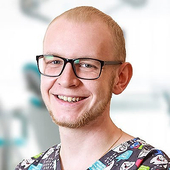 Мартынчук Дмитрий Васильевич, стоматолог-терапевт