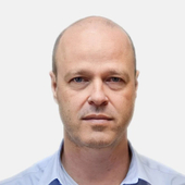 Асна Ноам, онколог