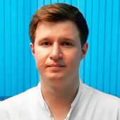 Максимов Александр Сергеевич, стоматолог-терапевт