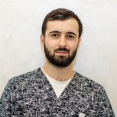 Шахгусейнов Анзор Робертович, стоматолог-терапевт