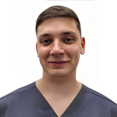 Тарасов Владислав Сергеевич, имплантолог