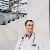 Богомолов Данил Викторович, флеболог