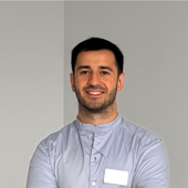 Варданян Роман Вруйрович, стоматолог-хирург