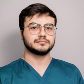 Аскеров Васиф Фазилович, имплантолог