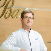 Бекаев Александр Иванович, стоматолог-ортопед