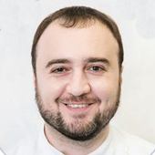 Акопов Давид Юрьевич, стоматолог-хирург
