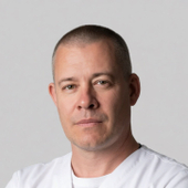 Катаев Антон Викторович, стоматолог-хирург