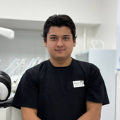 Лукманов Назир Зиявдинович, стоматолог-хирург