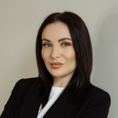 Сластухина Вероника Сергеевна, врач-косметолог