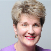 Вилкова Виктория Петровна, массажист