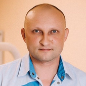 Антошкин Игорь Игоревич, стоматолог-терапевт