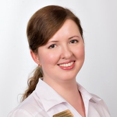 Пономарева Анна Александровна, стоматолог-терапевт