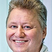 Верхогляд Игорь Александрович, стоматолог-терапевт